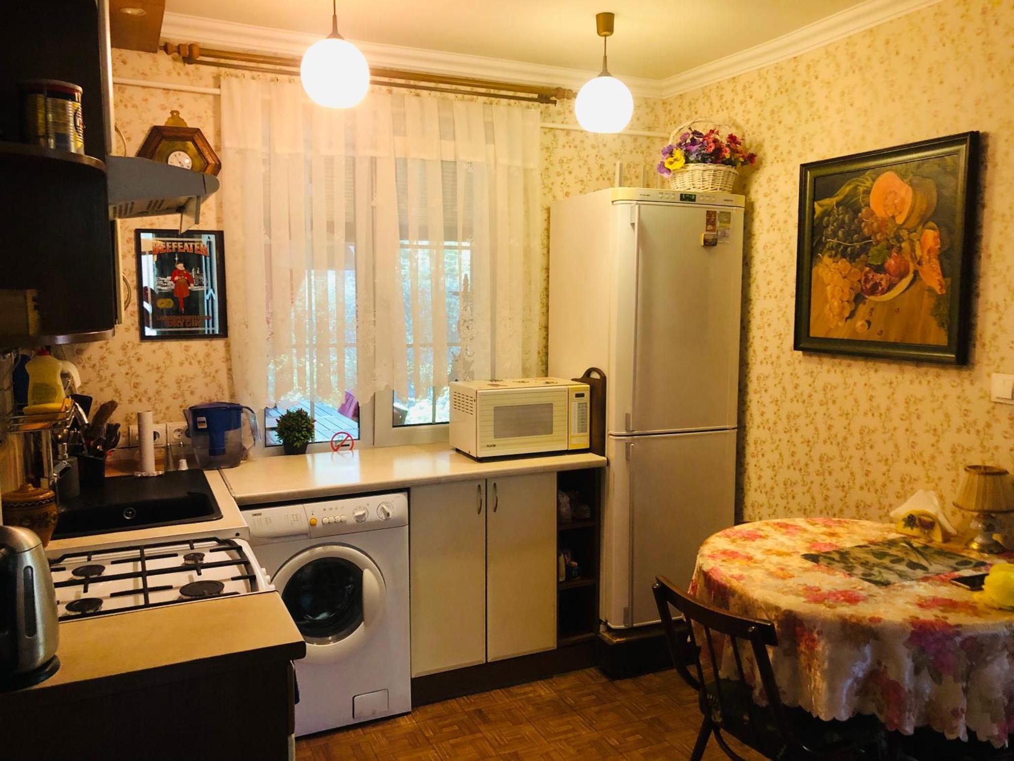Domik V Lesy Guest House Lyutezh ภายนอก รูปภาพ